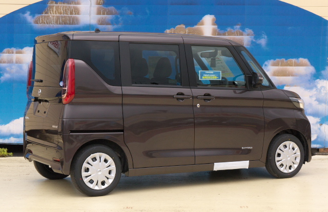 日産 ルークス 関東最大級 新車 新古車のディスカウントメガディーラー ウチダオート