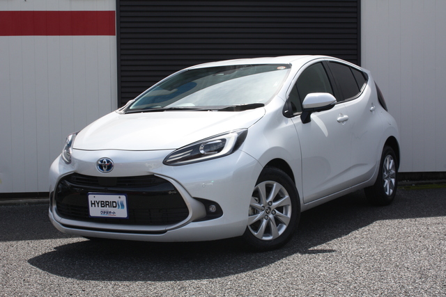 トヨタ アクア Z ディスプレイオーディオ10.5インチ